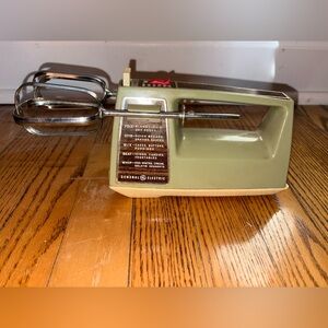 Vintage General Electric Hand Mixer NO CORD